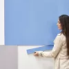 Magnetická tabule Rocada Skin Colour 6420R-1023, bezrámová, 115x75 cm, lakovaná, žlutá dopravní RAL 1023