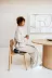 PPV-02.36CPE_HiRes_PNG_RGB_VLUV_PIL+PED_STOV_Petrol_Mood_Sitting on chair_01